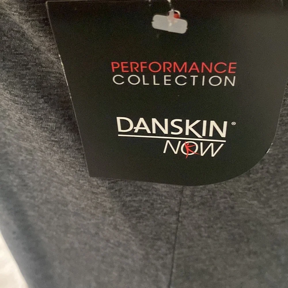 New Danskin Now Dri-More Top - Picture 2 of 6